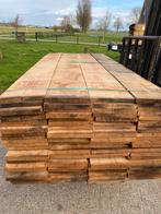 Fijnbezaagd eiken planken te koop. 27 mm dikte 210 en 260 mm