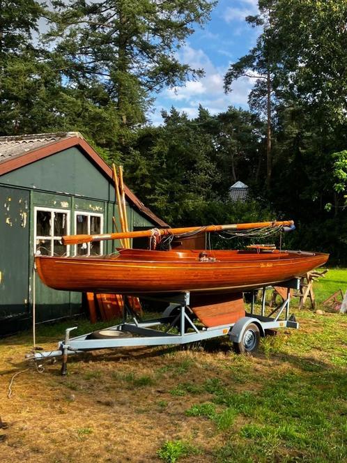 16m2 zeilboot + trailer, Watersport en Boten, Open zeilboten, Gebruikt, Overige typen, 3 tot 6 meter, Hout, Geen motor, Ophalen