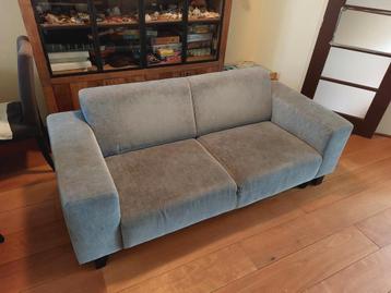 Grijsgroene bank! 200 x 90 cm. 