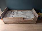 Mooi steigerhouten peuterped, Ophalen, 140 tot 160 cm, Zo goed als nieuw, Matras