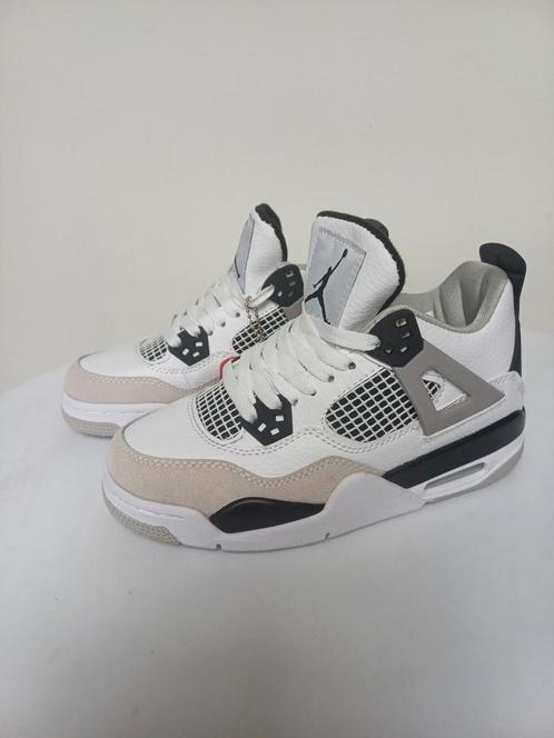 Air Jordan 4 Retro. Maat : 36., Kleding | Heren, Schoenen, Nieuw, Sneakers of Gympen, Wit, Ophalen of Verzenden