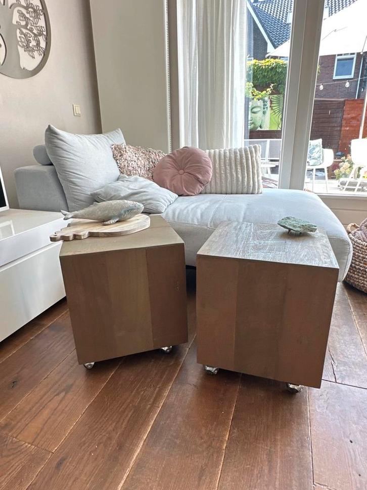 TeakHouten Bijzettafels Set - Vierkant met Wieltjes, Huis en Inrichting, Tafels | Bijzettafels, Zo goed als nieuw, Vierkant, Minder dan 45 cm