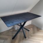 Moderne Eettafel met Stalen Onderstel, Antiek en Kunst, Ophalen