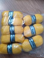 Nieuwe bollen wol. Geel. Budget plus. Lammy yarns. Acryl., Hobby en Vrije tijd, Ophalen of Verzenden, Zo goed als nieuw, Breien of Haken