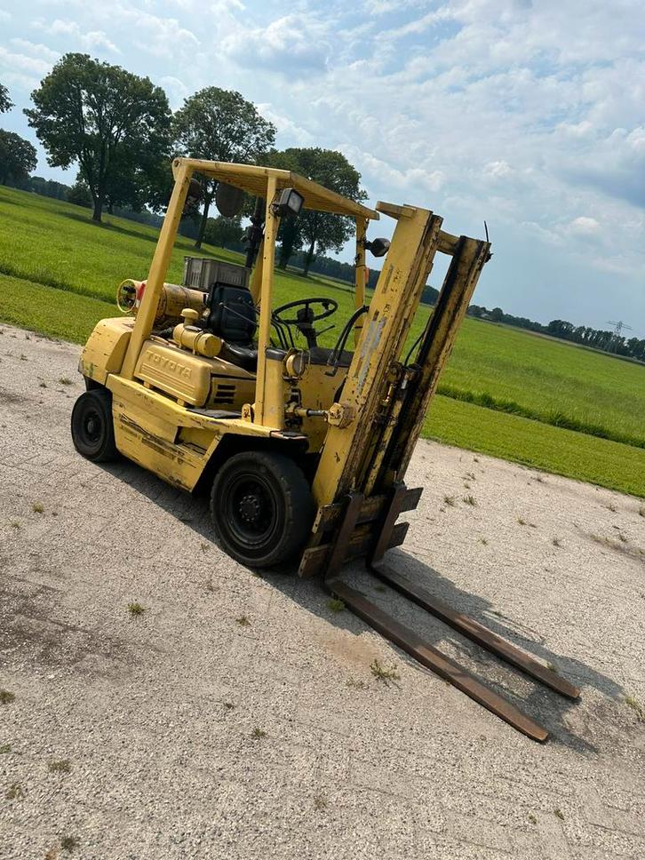 Toyota 43-2fg15 gas heftruck Marge, Zakelijke goederen, Machines en Bouw | Heftrucks en Intern transport, Heftruck, LPG, 2000 tot 3000 kg