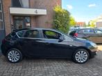 Opel Astra 1.4 Cosmo Airco |Nap |Apk |PDC, Voorwielaandrijving, 101 pk, 4 cilinders, Zwart