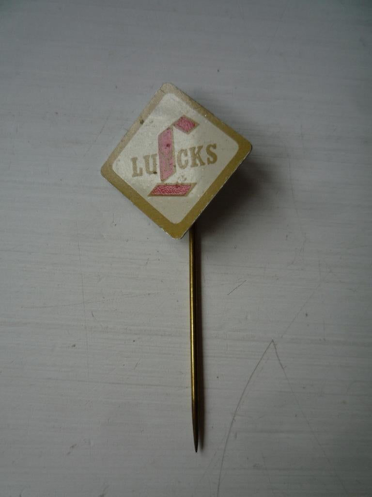 Luycks Specerijen Blikken Ruit Speldje Speld Blik, Verzamelen, Speldjes, Pins en Buttons, Ophalen of Verzenden, Gebruikt, Merk