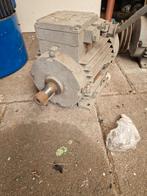 Elektromotor 3kw 400volt, Doe-het-zelf en Verbouw, Motoren, Ophalen, Zo goed als nieuw, Elektromotor