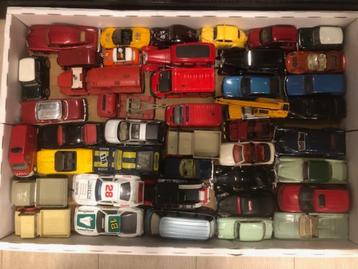 Grote Partij modelauto's in div. schalen 480 st. 16 dozen beschikbaar voor biedingen