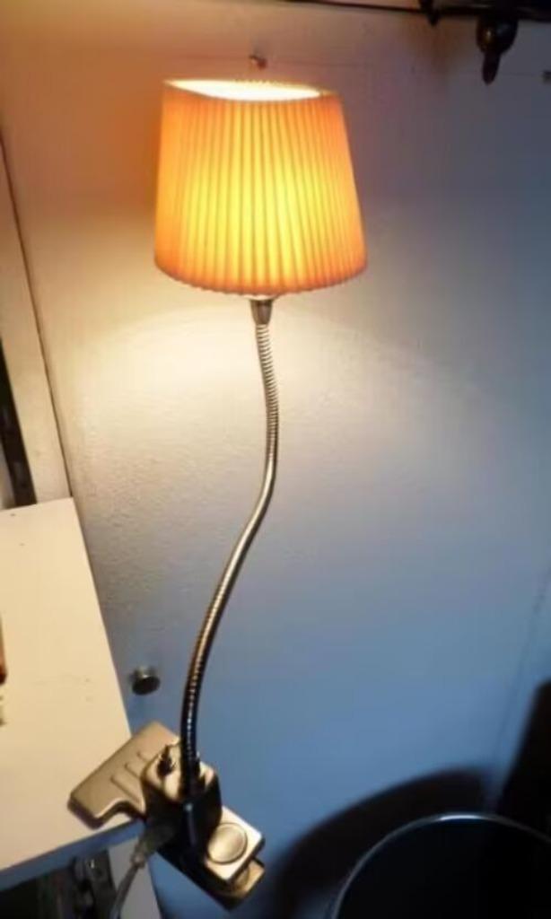 Lampjes - Met knijpklem - Sfeervol en warm, Huis en Inrichting, Lampen | Tafellampen, Nieuw, 50 tot 75 cm, Kunststof, Metaal, Ophalen