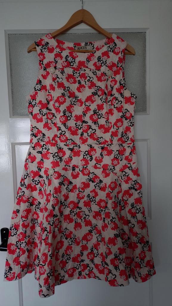 Jurk Alice's Pig maat 44, Kleding | Dames, Jurken, Zo goed als nieuw, Maat 42/44 (L), Onder de knie, Ophalen of Verzenden