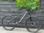 Trek Marlin 5, Fietsen en Brommers, Fietsen | Mountainbikes en ATB, Hardtail, Ophalen, Zo goed als nieuw, Trek