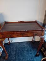 Antieke wortelnoten houten Theetafel met Lade, Ophalen