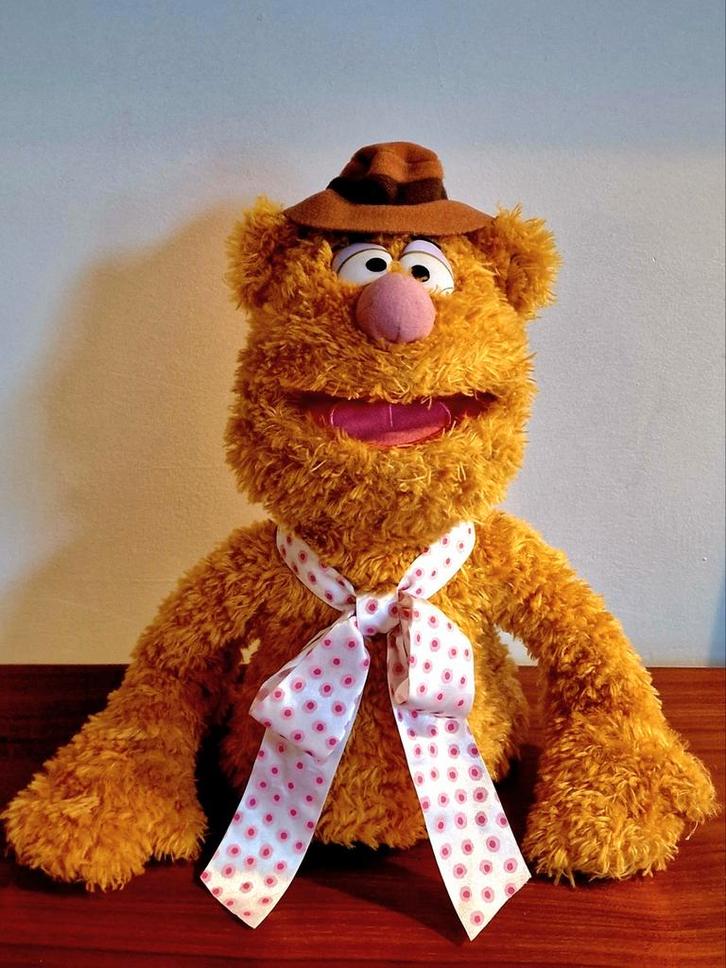 Zeldzame handpop van Fozzie de beer Muppet the Show Muppets, Verzamelen, Beren en Cherished Teddies, Zo goed als nieuw, Stoffen beer