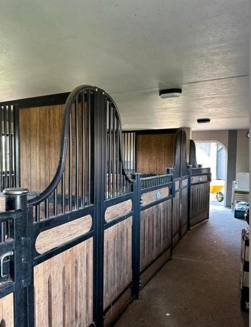 Stalwanden voor 3 paardenboxen paardenstallen, Dieren en Toebehoren, Paarden en Pony's | Overige Paardenspullen, Gebruikt, Overige soorten
