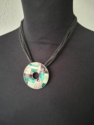 Kleurrijke veterketting met hanger - 40cm beschikbaar voor biedingen