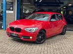 BMW 1-serie 118i Business+ 2012 ROOD AUT NAVI AIRCO NAP!, Gebruikt, Zwart, 4 cilinders, 1290 kg