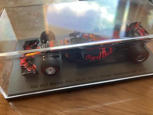 Red Bull RB13 - Max Verstappen - Malaysian GP 2017 Spark, Hobby en Vrije tijd, Modelauto's | 1:43, Zo goed als nieuw, Auto, Overige merken