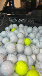 50 Stuks TaylorMade TP5 Golfballen AAAA, Ophalen of Verzenden, Zo goed als nieuw, Bal(len)