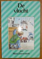 Miek Dorrestein - De Vlucht, Ophalen of Verzenden, Zo goed als nieuw, Miek Dorrestein, Fictie algemeen