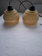 2 stuks mat gele glazen hanglampen, Huis en Inrichting, Lampen | Hanglampen, Ophalen of Verzenden, Gebruikt, Glas, Minder dan 50 cm