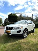 Volvo XC60 2.4 D5 AWD Geartronic 2011 Wit, Auto's, Volvo, Automaat, Euro 5, Zwart, Wit