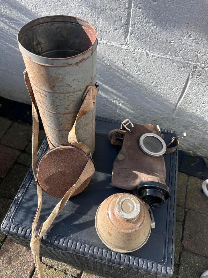 Oud Gasmasker met Bus, Verzamelen, Militaria | Algemeen, Overige soorten, Overige typen, Overige gebieden, Ophalen of Verzenden