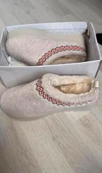 pantoffels dames vaste prijs., Ophalen of Verzenden, Zo goed als nieuw