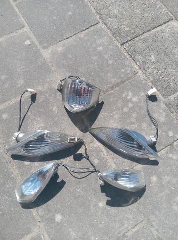 Verlichting fly + binnenkappenset en wat buitenste kappen beschikbaar voor biedingen