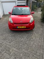 Daihatsu Sirion 1.3 AUT 2007 Rood, Auto's, Daihatsu, 4 cilinders, 930 kg, 1000 kg, 30 €/maand