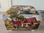 Vintage poef met Nederlandse borduurwerken, Minder dan 50 cm, Gebruikt, Minder dan 50 cm, Ophalen of Verzenden