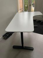 Als nieuw ikea hoekburo wit met zwarte poten, Huis en Inrichting, Bureaus, Ophalen, Zo goed als nieuw