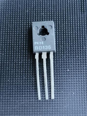 25x BD136 PNP transistor (NOS) beschikbaar voor biedingen