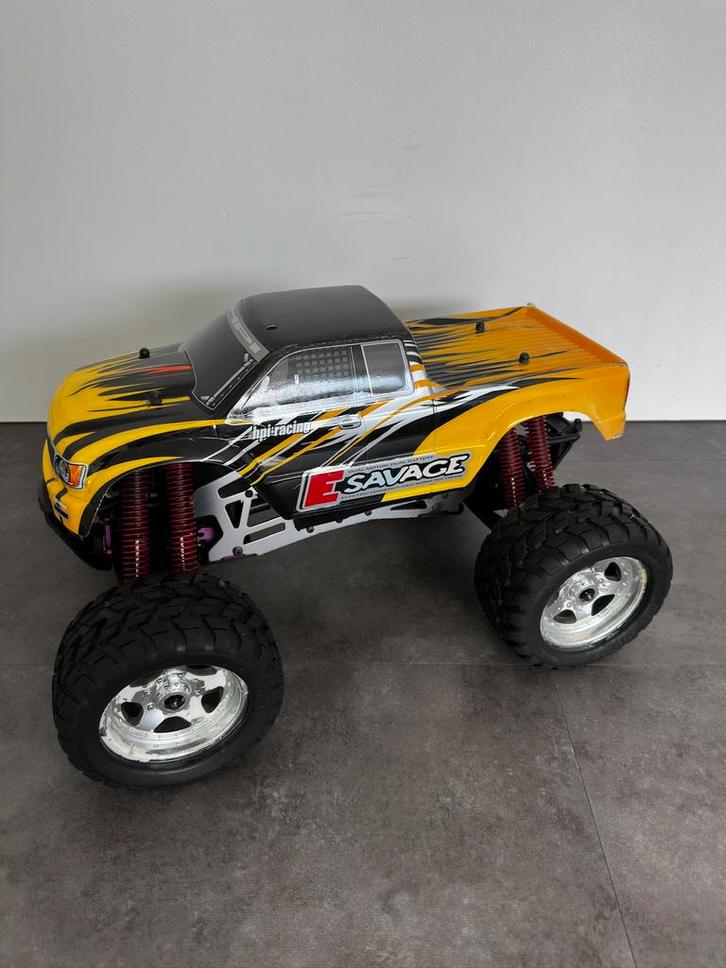HPI e Savage roller, Hobby en Vrije tijd, Modelbouw | Radiografisch | Auto's, Zo goed als nieuw, Overige schalen, Ophalen of Verzenden