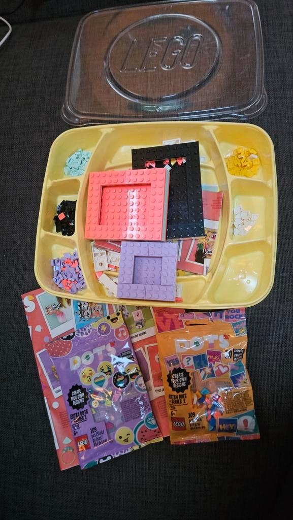 LEGO DOTS set met extra DOTS, Kinderen en Baby's, Speelgoed | Duplo en Lego, Zo goed als nieuw, Lego, Losse stenen, Ophalen of Verzenden