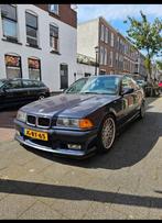 BMW 3-Serie 2.5 I 325 Coupe E2 1994 Madeira Violet, Auto's, BMW, Achterwielaandrijving, 4 stoelen, Zwart, Origineel Nederlands