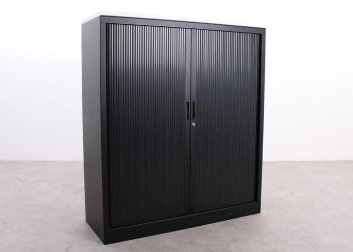 MR Roldeurkast | Zwart | 2 legborden | Nieuw topblad naar ke, Huis en Inrichting, Kasten | Roldeurkasten en Archiefkasten, Zo goed als nieuw