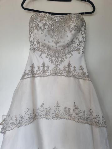 Private Label By G trouwjurk maat 40 beschikbaar voor biedingen