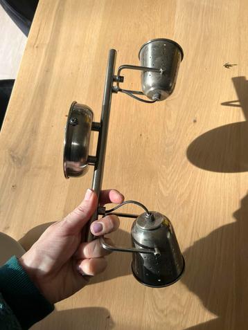 Metalen Wandlamp met 2 Spots beschikbaar voor biedingen