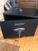 Sentry Kluis - Zwart - Met 2 Sleutels, Huis en Inrichting, Brandblussers en Brandkasten, Ophalen of Verzenden, Gebruikt, Brandkast