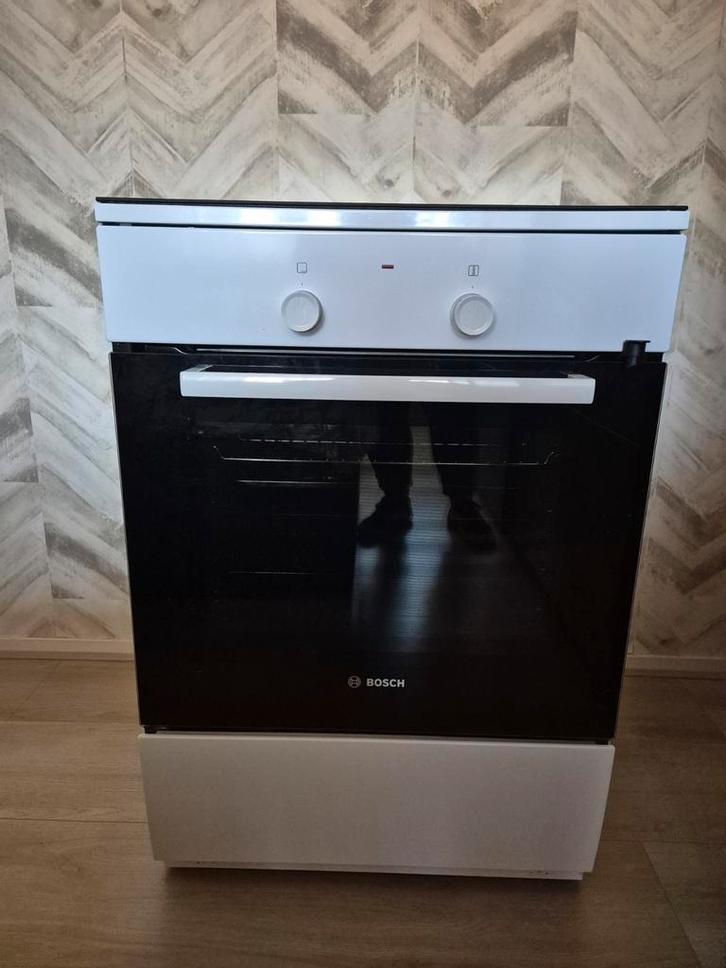 Bosch Inductie Fornuis met Oven - Topstaat!, Witgoed en Apparatuur, Fornuizen, Zo goed als nieuw, Vrijstaand, Inductie, 4 kookzones