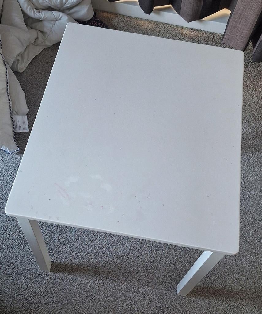 Leuke Ikea Kritter kindertafel. Afmetingen: 58x50x50 cm, Ophalen, Rechthoekig, 50 tot 100 cm, Minder dan 50 cm