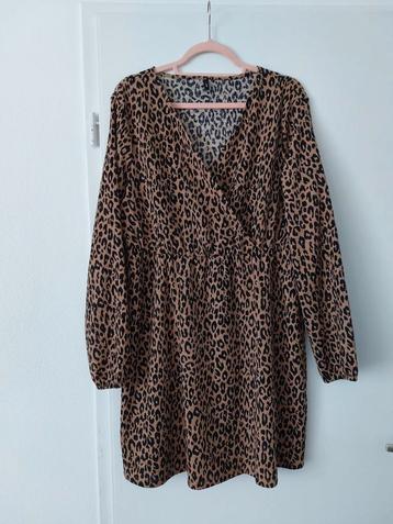 Only Jurk Tijgerprint. Maat L beschikbaar voor biedingen