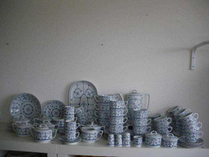 Jager Blau Saks servies, Huis en Inrichting, Keuken | Servies, Zo goed als nieuw, Bord(en), Wedgwood, Aardewerk, Ophalen of Verzenden