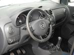 Dacia Lodgy 1.2 TCe 10th Anniversary 5p. 115 Pk | Trekhaak |, Auto's, Origineel Nederlands, Te koop, 5 stoelen, 1400 kg
