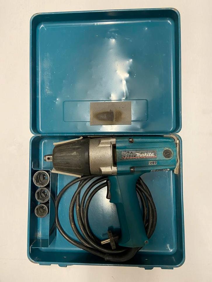 Makita 230V slagmoersleutel 6905B, Doe-het-zelf en Verbouw, Gereedschap | Overige machines, Zo goed als nieuw, Ophalen of Verzenden