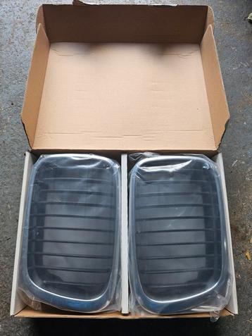 Nieuwe Bumperroosters Set BMW E46 beschikbaar voor biedingen