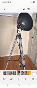 Stoere Staande Lamp - 150cm, Huis en Inrichting, Lampen | Vloerlampen, Ophalen of Verzenden, Zo goed als nieuw, 150 tot 200 cm