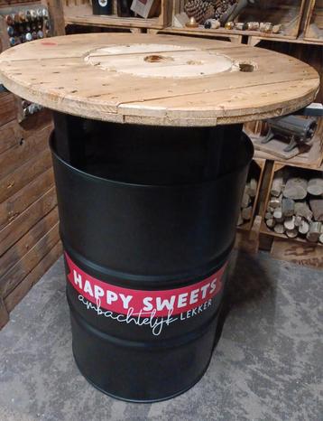 Sta-tafel met eigen logo beschikbaar voor biedingen