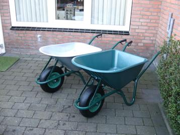 Tuinkruiwagens Nieuw Met Kunststof Of Gegalvaniseerde Bak. beschikbaar voor biedingen